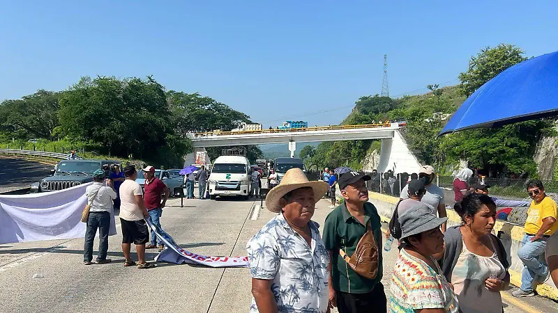 bloqueo autopista1